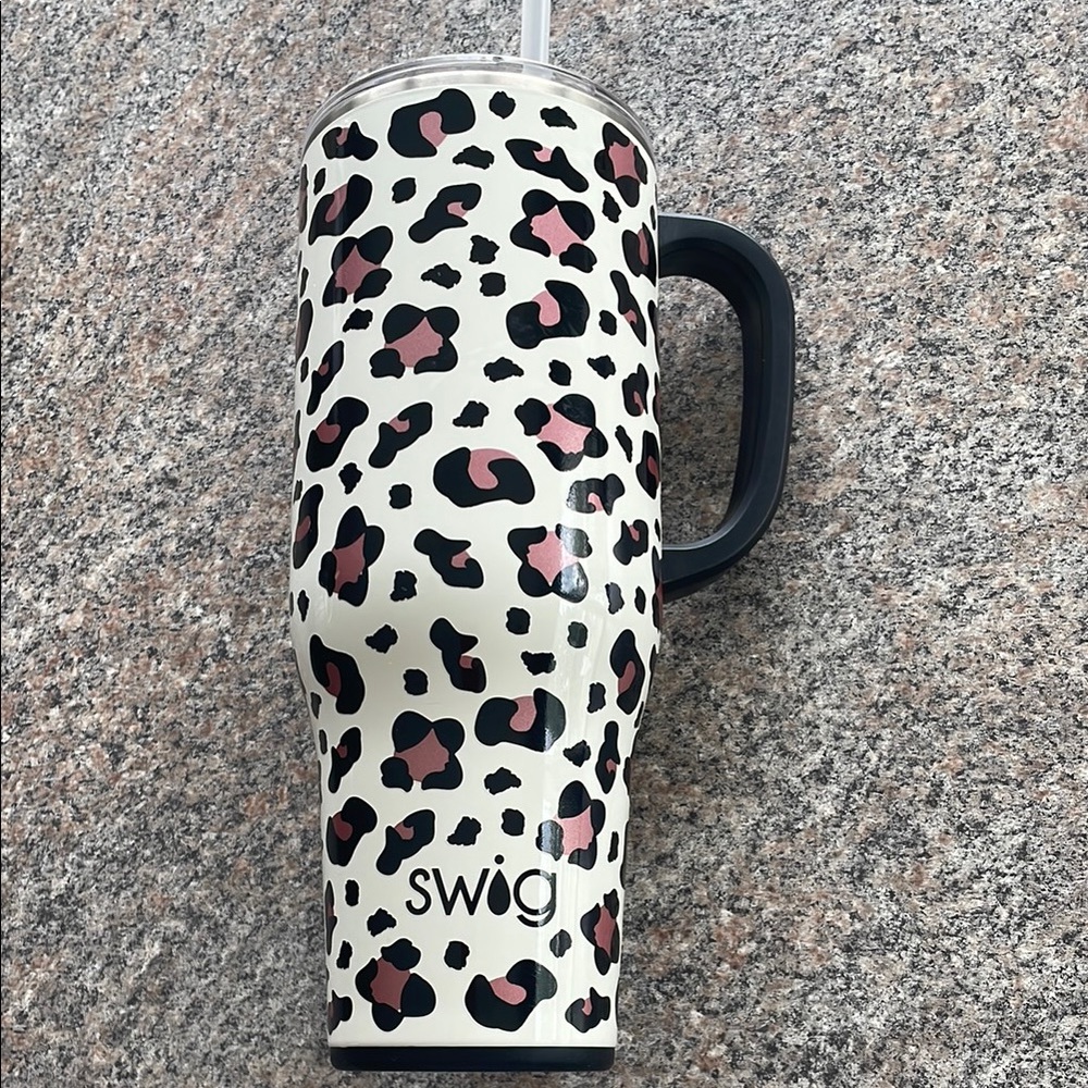 Swig Leopard Print Tumbler